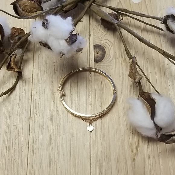 Cute GOLD Roman Numeral bangle bracelet with CZ'S - Picture 6 of 7